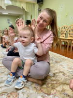 клуб «Рядом с мамой» клуб «Рядом с мамой».